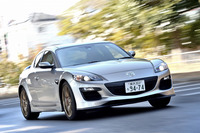 1年ほど前、マツダが大切に動態保存している「RX-8」に試乗させてもらい、あらためて感動した。（写真＝池之平昌信）