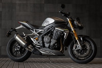 トライアンフが「スピードトリプル1200RS」を発表　アグレッシブなロードスポーツが新型にの画像