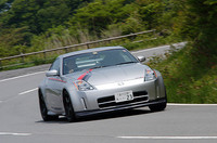 NISMO「S-tune」は、ワインディング中心のストリート走行においての、速さと快適性の追求がコンセプト。ちなみに、サーキット向けが「R-tune」。ロードゴーイングカーとして、世界トップクラスの速さと耐久性を目指すのが「Z-tune」と位置づけられる。
