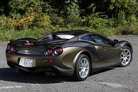 リアウイングもカブト専用パーツ。