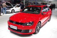 「フォルクスワーゲン・サジター」
    