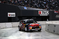 札幌ドームで行われた、スーパーSSの様子。マシンは、ローブの駆る「シトロエンC4 WRC」。