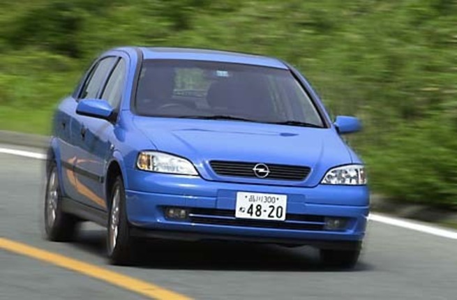 【スペック】全長×全幅×全高＝4110×1710×1420mm/ホイールベース＝2615mm/車重＝1270kg/駆動方式＝FF/2.2リッター直4DOHC16バルブ（147ps/5800rpm、20.7kgm/4000rpm）/車両本体価格＝269.0万円（テスト車＝280.0万円）