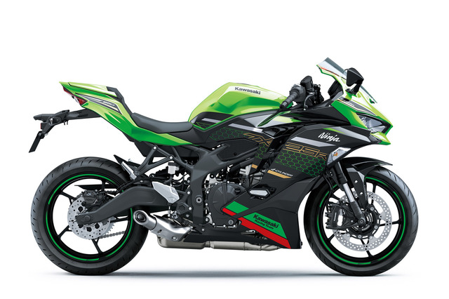 新政　エクストリーム2 カワサキから新型二輪モデル「ニンジャZX-25R」が登場 250cc 4