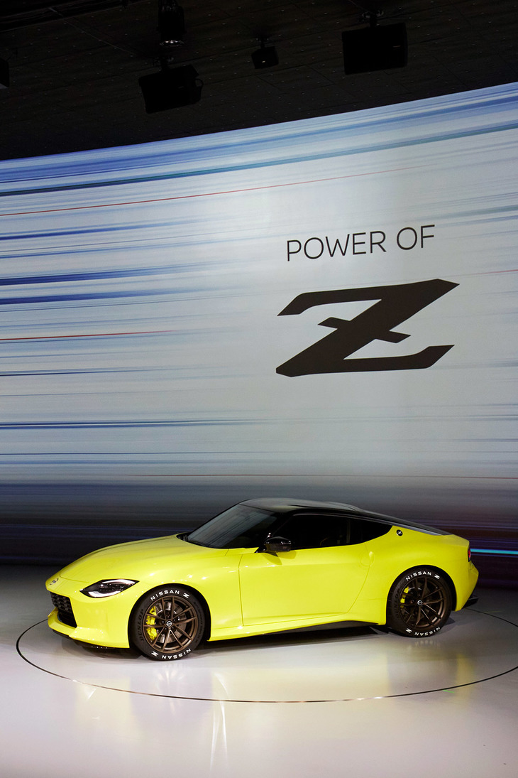 「フェアレディZ プロトタイプ」は、「次期型フェアレディZを示唆するモデル」とアナウンスされている。