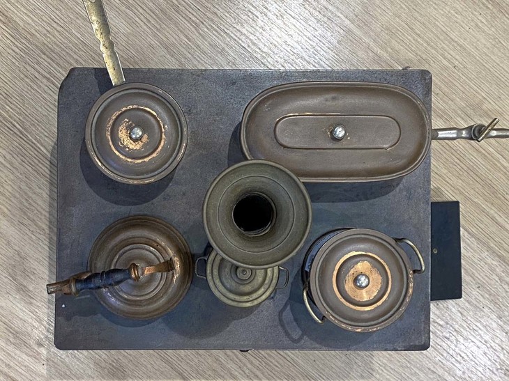 上部から。本物のオーブンと見間違えるほど。