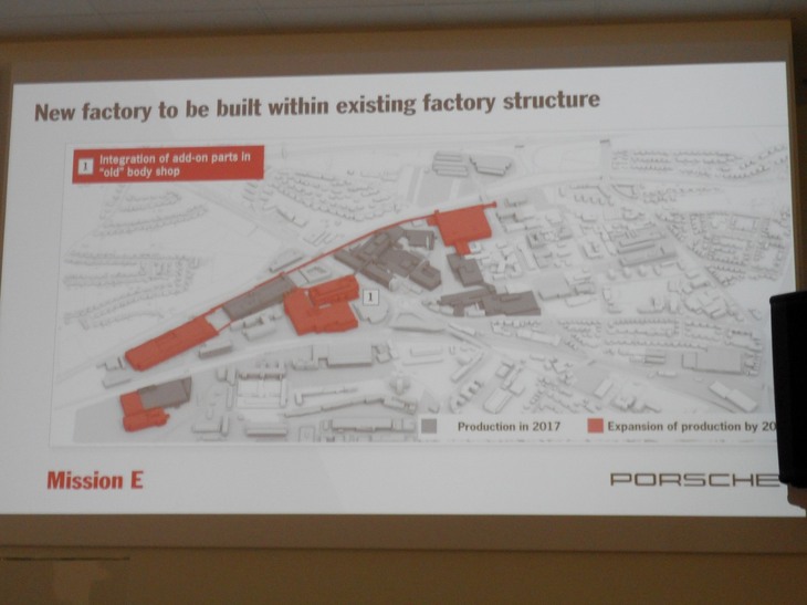 ドイツ・シュトゥットガルトのツッフェンハウゼン地区の地図。グレーの部分が既存のポルシェの施設で、赤い部分が新設予定の工場群。