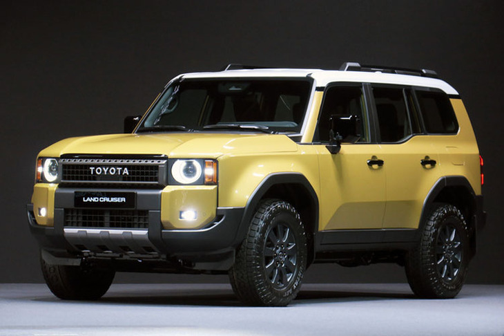 2023年8月2日に世界初公開された、トヨタの新型SUV「ランドクルーザー“250”」。これまでラインナップされていた「ランドクルーザープラド」の後継だが、デザインや悪路走破性においてもタフさが一段と強調されている。