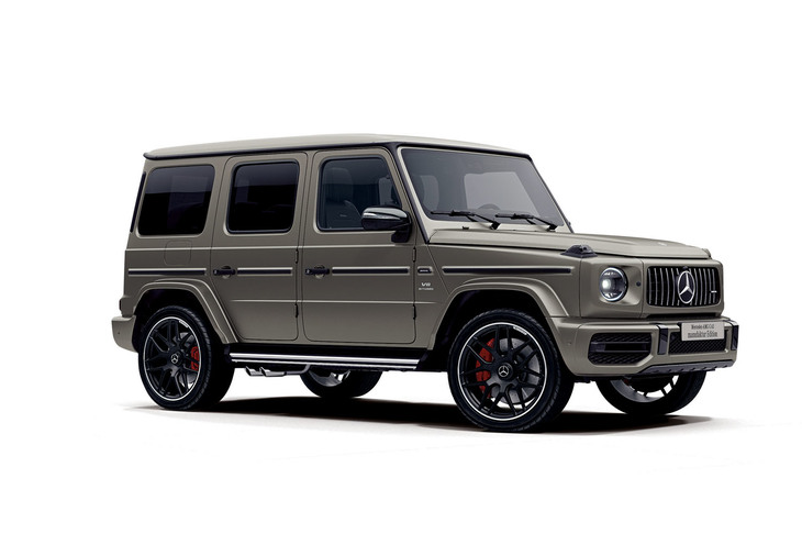 こちらは2020年8月以降に納車が始まる「メルセデスAMG G63マヌファクトゥーアエディション」。マットグリーンのボディーカラーをはじめとするドレスアップがウリの特別仕様車で、価格は2480万円。ベース車の286万円増しとなっている。