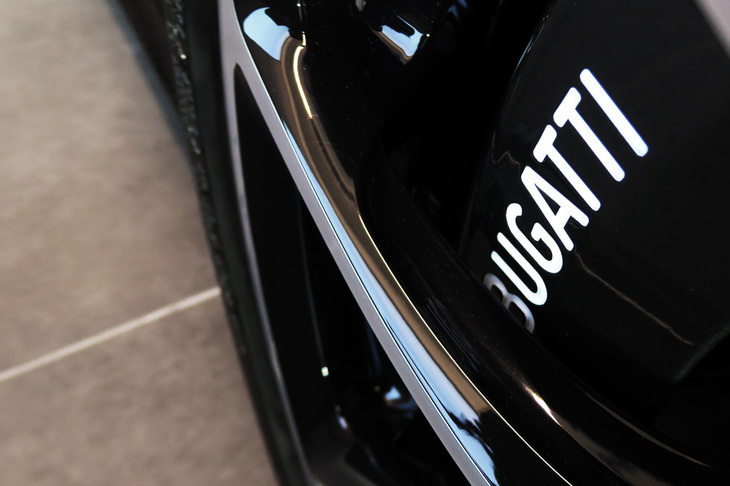 ブガッティ・シロン（フロントブレーキキャリパー）