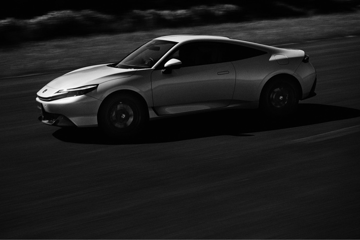 新型「プレリュード」のパワーユニットは、2リッターエンジン＋モーターのハイブリッド。決して「速い！」という類いのクルマではない。