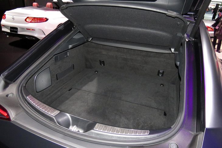 メルセデスAMG GT63 S 4MATIC＋（ラゲッジルーム）