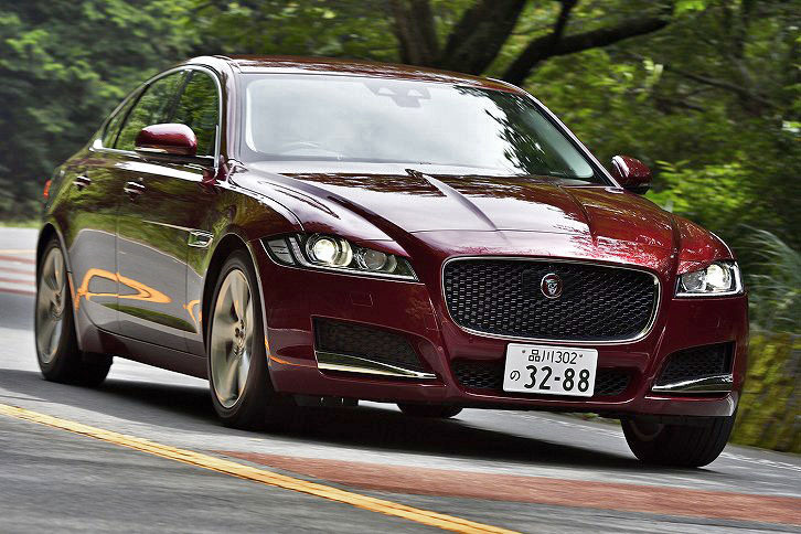 動力性能は0-100km/h加速が8.1秒で、最高速が229km/h（欧州仕様の場合）。