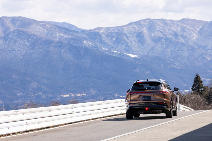 新生「クラウン」の発表当初に予定されていたラインナップは、この「エステート」のデビューで完成した格好だが、クラウンの展開がこれで終わりとは限らない。新しい展望に、ぜひ期待したい。
	（写真：郡大二郎）