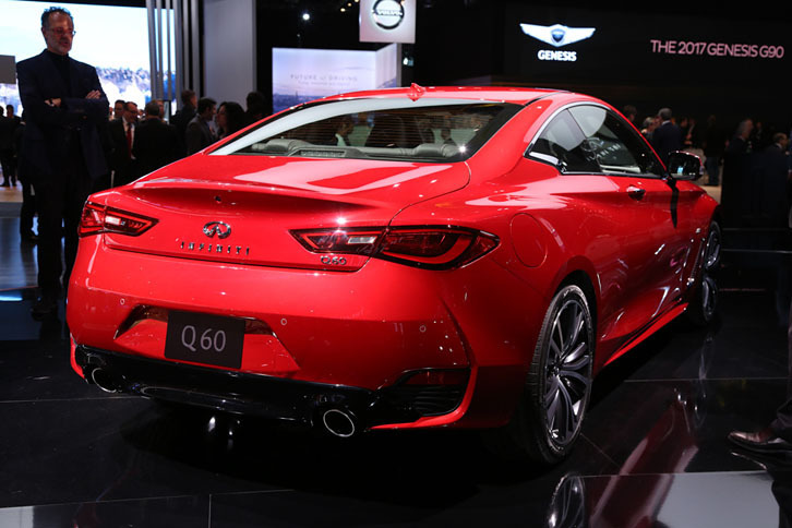 インフィニティQ60