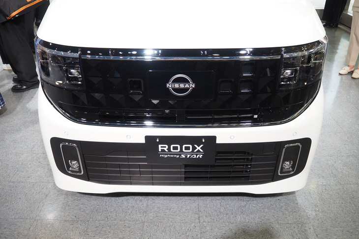 日産ルークス ハイウェイスター（フロントマスク）