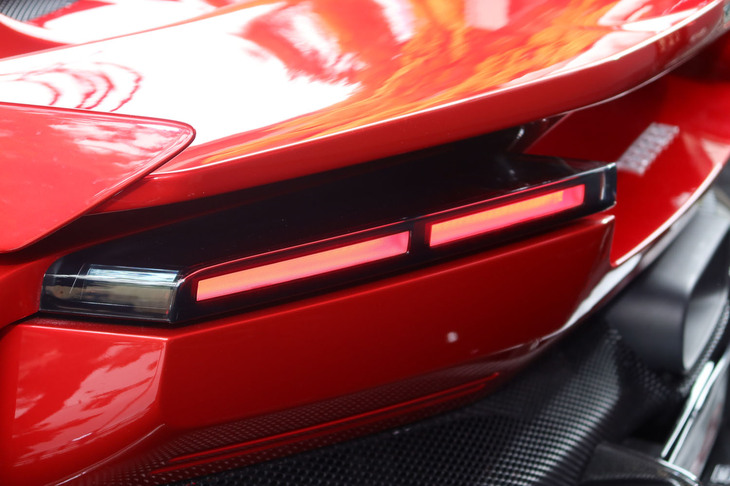 フェラーリF80（リアランプ）