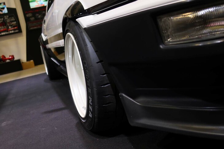 佐々木雅弘選手用スプリンタートレノ（フロントタイヤ）