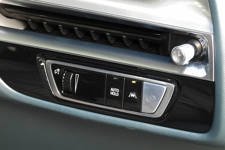 キャデラック・リリック（ダッシュボードのスイッチパネル）