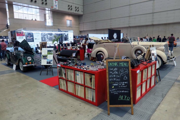 DUPROの展示ブースの様子。