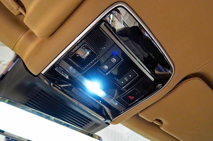 ランドローバー・レンジローバーSV P530（オーバーヘッドコンソール）