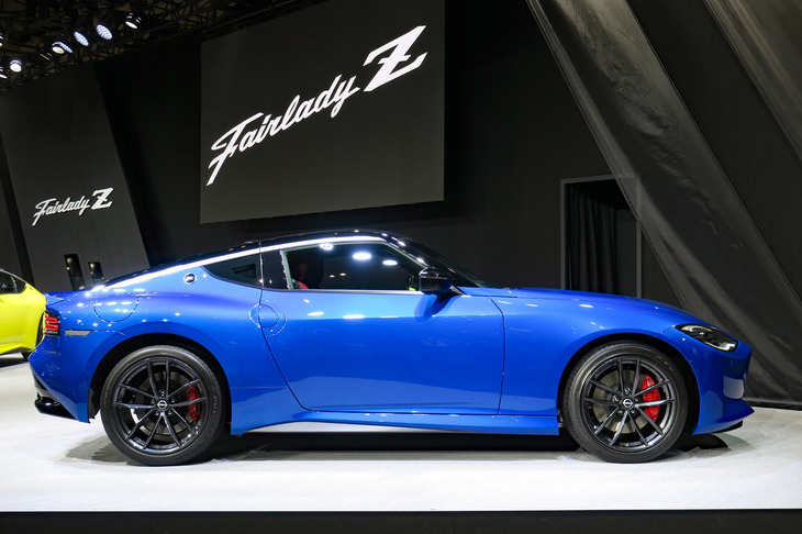 全長は先代よりも50mm長い4380mm。2550mmのホイールベースは先代と同値となっている。