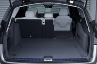 「ステーションワゴン」の荷室。グレードの違いにかかわらず、積載容量は640～1820リッター。