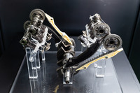 「V4グランツーリスモ」は、動弁機構にドゥカティ伝統のデスモドロミックではなく、スプリングによるリフト／クロージング機構を採用。