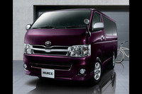 トヨタ、ハイエースに上質な内装の特別仕様車