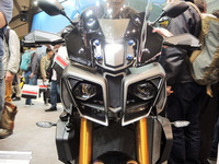 「ヤマハMT-10」