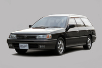 「スバル・レガシィ ツーリングワゴン」（1990年）