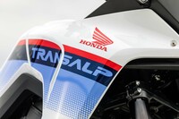 ホンダXL750トランザルプ
