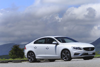 クリーンディーゼル「D4」エンジンを搭載する「ボルボS60 D4」は、日本では2015年7月23日に発売された。今回は、そのスポーティーグレード「D4 R-DESIGN」に試乗した。