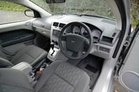 ダッジ・キャリバー SXT(FF/CVT)【ブリーフテスト】の画像