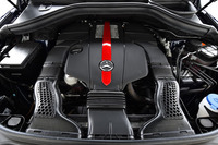 3リッターV6ツインターボエンジンは367psと53.0kgmを発する。JC08モード燃費は10.0km/リッター。