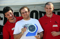 コンクールの表彰式。右がオーガナイザーの大学生、マッテオ君。