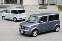 日産「キューブ」や「エキスパート」の排ガスクリーン化の画像