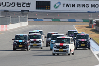 現役ドライバーに加え、高橋国光さん、中嶋 悟さんが参加した「N-ONE OWNER'S CUPエキシビションレース」。