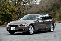 BMW 320dツーリング スポーツ