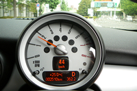 第328回：エンジン良ければいいってモンじゃない！クルマって難しい……新型MINIワンの画像