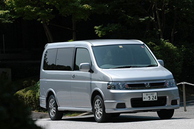 【スペック】全長×全幅×全高＝4680×1725×1845mm／ホイールベース＝2805mm／車重＝／2リッター直4DOHC16バルブ（160ps／6500rpm、19.5kgm／4000rpm）／車両本体価格＝211.0（テスト車＝224.5万円）