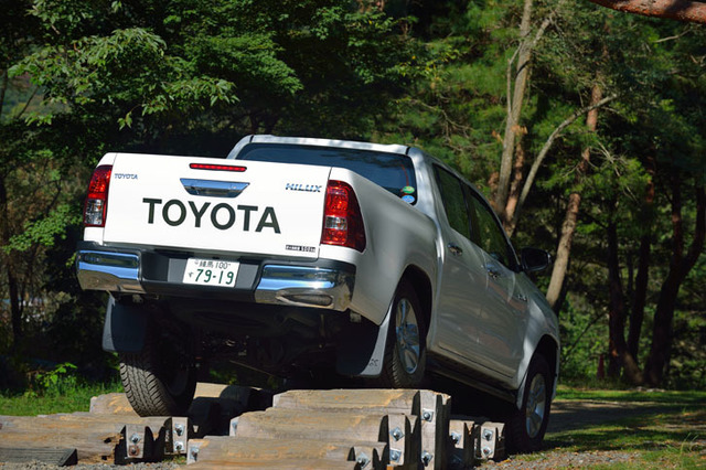 トヨタ・ハイラックスZ（4WD/6AT）【試乗記】 カムバックに感謝 - webCG