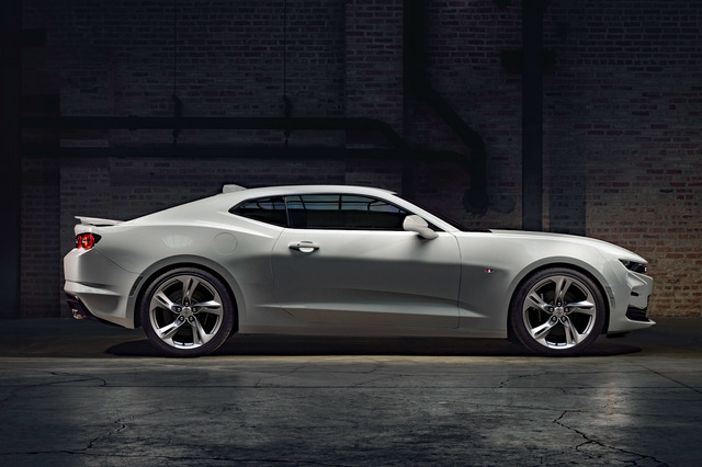 シボレー・カマロ」に2021年モデル登場 純正ナビゲーションシステムを