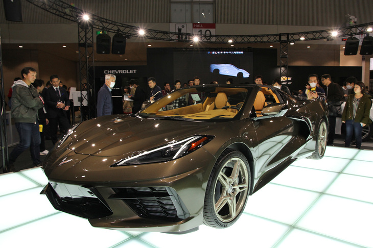 これまた初出展となるゼネラルモーターズの新型「シボレー・コルベット」は、大いに注目を集めていた。