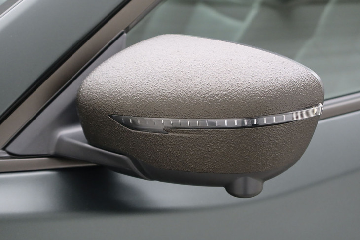 日産エクストレイル リマスタードコンセプト（サイドミラー）