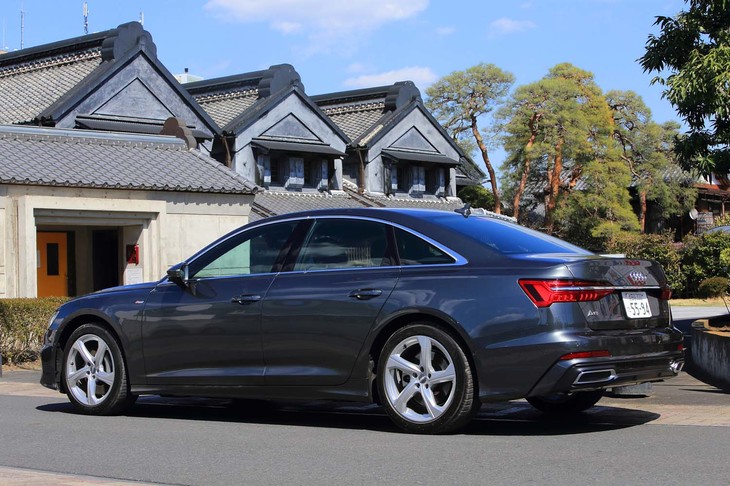 「A6セダン」のサイズは全長×全幅×全高＝4950×1885×1440mm、ホイールベース＝2925mm。