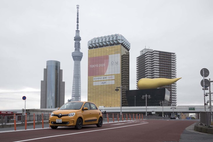 WLTCモードの燃費値は19.3km/リッター。ターボ車の「トゥインゴEDC」（同16.8km/リッター）に比べ15％ほど良好な値となっている。