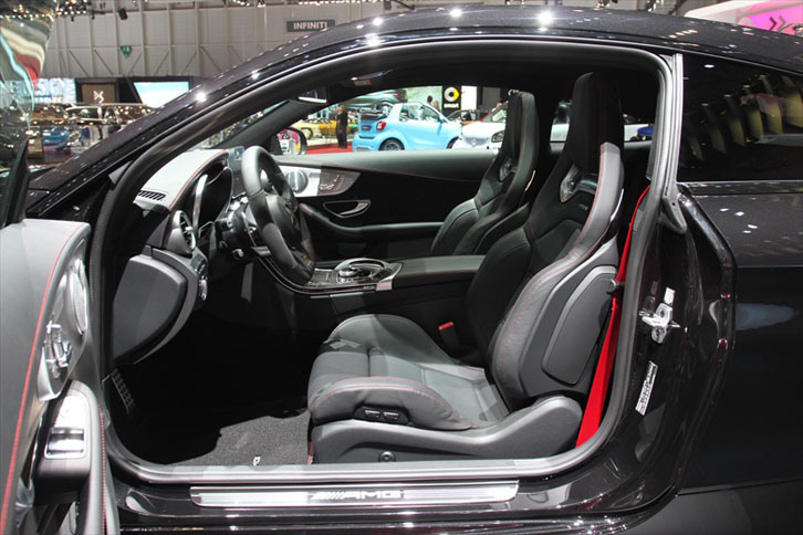 メルセデスAMG C43 4MATICクーペ