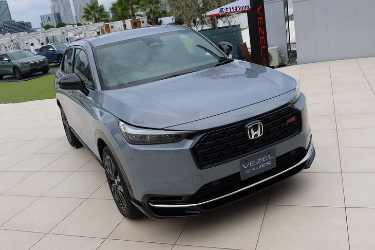 ホンダ・ヴェゼルe：HEV RS