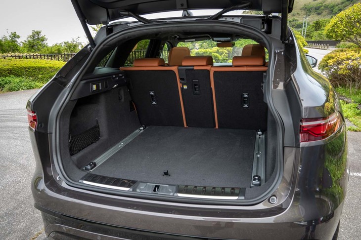 荷室の容量は508～1740リッター。スクエアなスペースが使い勝手を高めている。